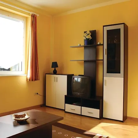 Three-bedroom Holiday In Nyaraló *